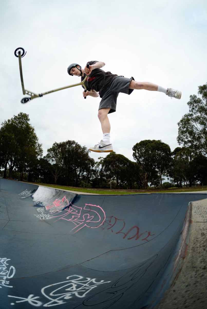 Freestyle koloběžka Grit Elite XM Blackened